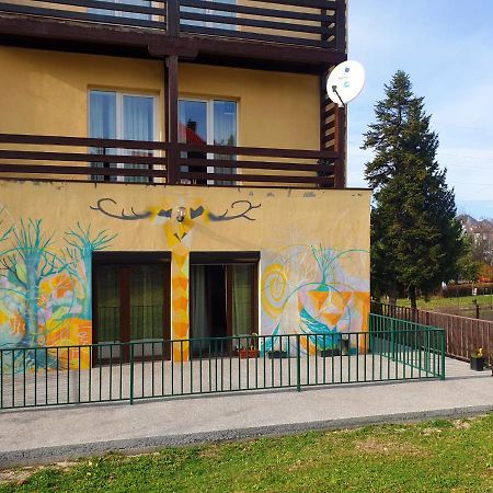 Happy Holiday Apartments Predeal Exterior photo